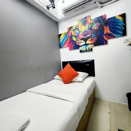 Hotel Happio Near Chabad House Bangkok Exterior foto
