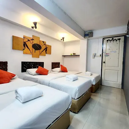 Hotel Happio Near Chabad House Bangkok Exterior foto