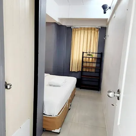 Hotel Happio Near Chabad House Bangkok Exterior foto