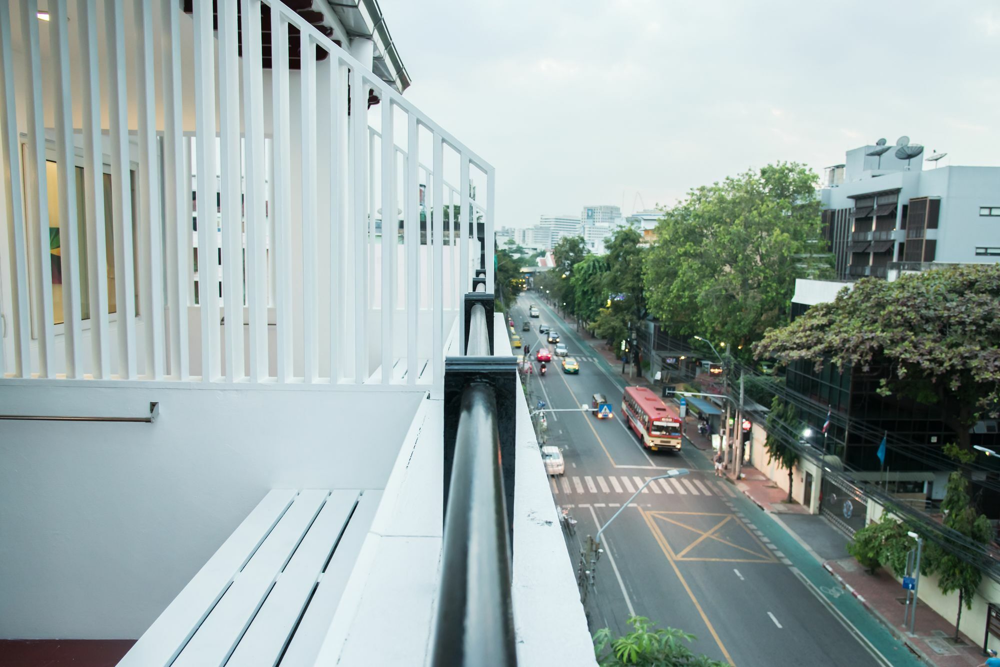 Happio Near Chabad House गेस्ट हाउस Bangkok