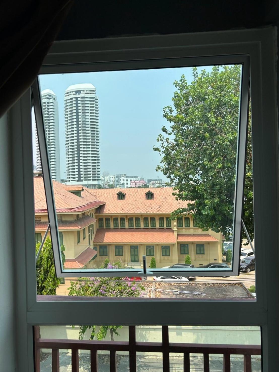 Happio Near Chabad House บ้านพัก 2*